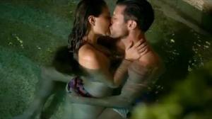 pool kissing
